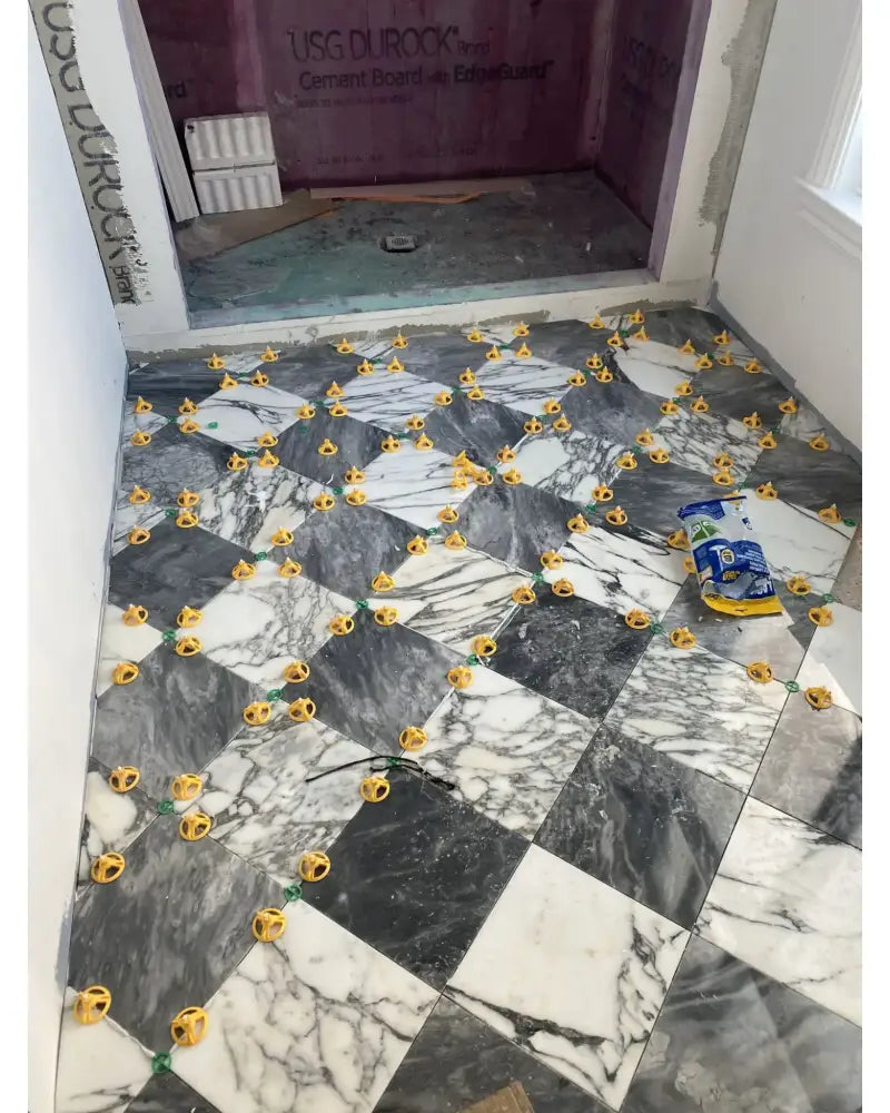 Checkerboard Rosso Levanto Royale and Dolomite Prestige Prestige 12X12 Set-American Stone