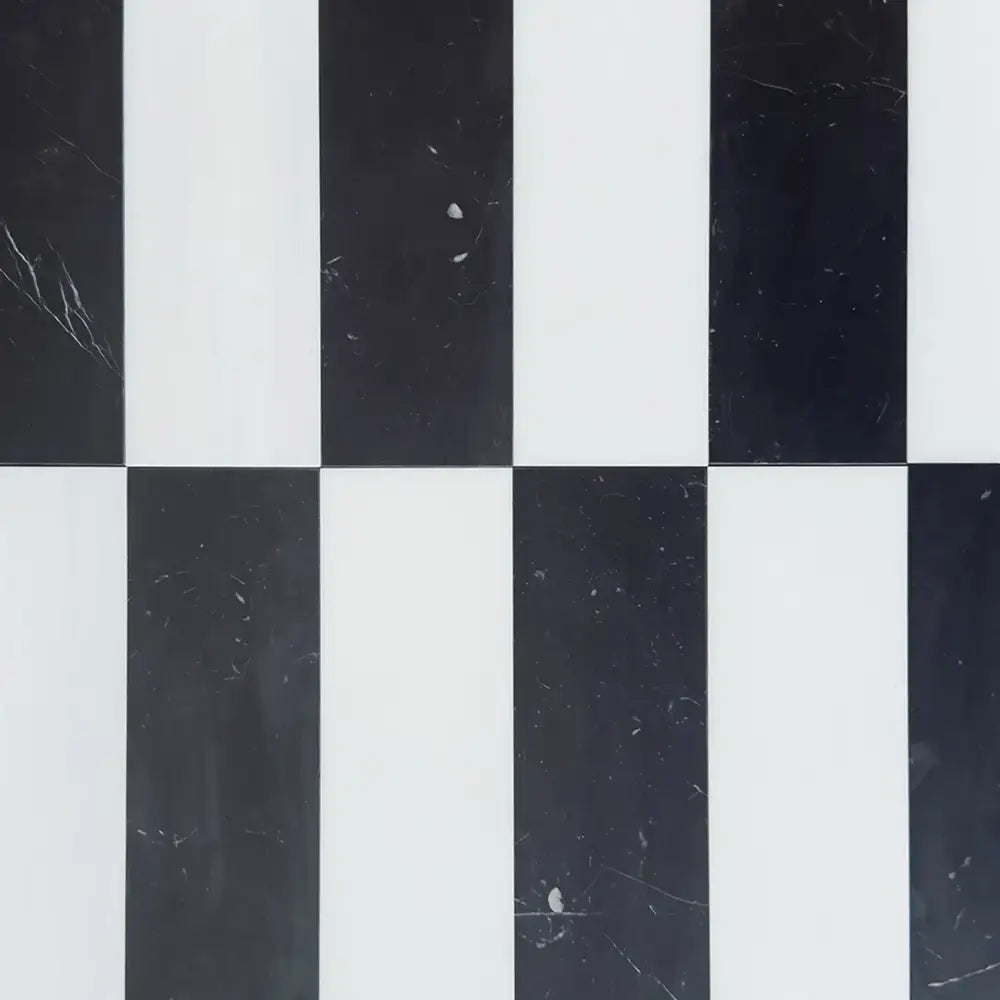 Black and white checkered pattern from Arezzo in Bianco Dolomite and Nero Marquina set