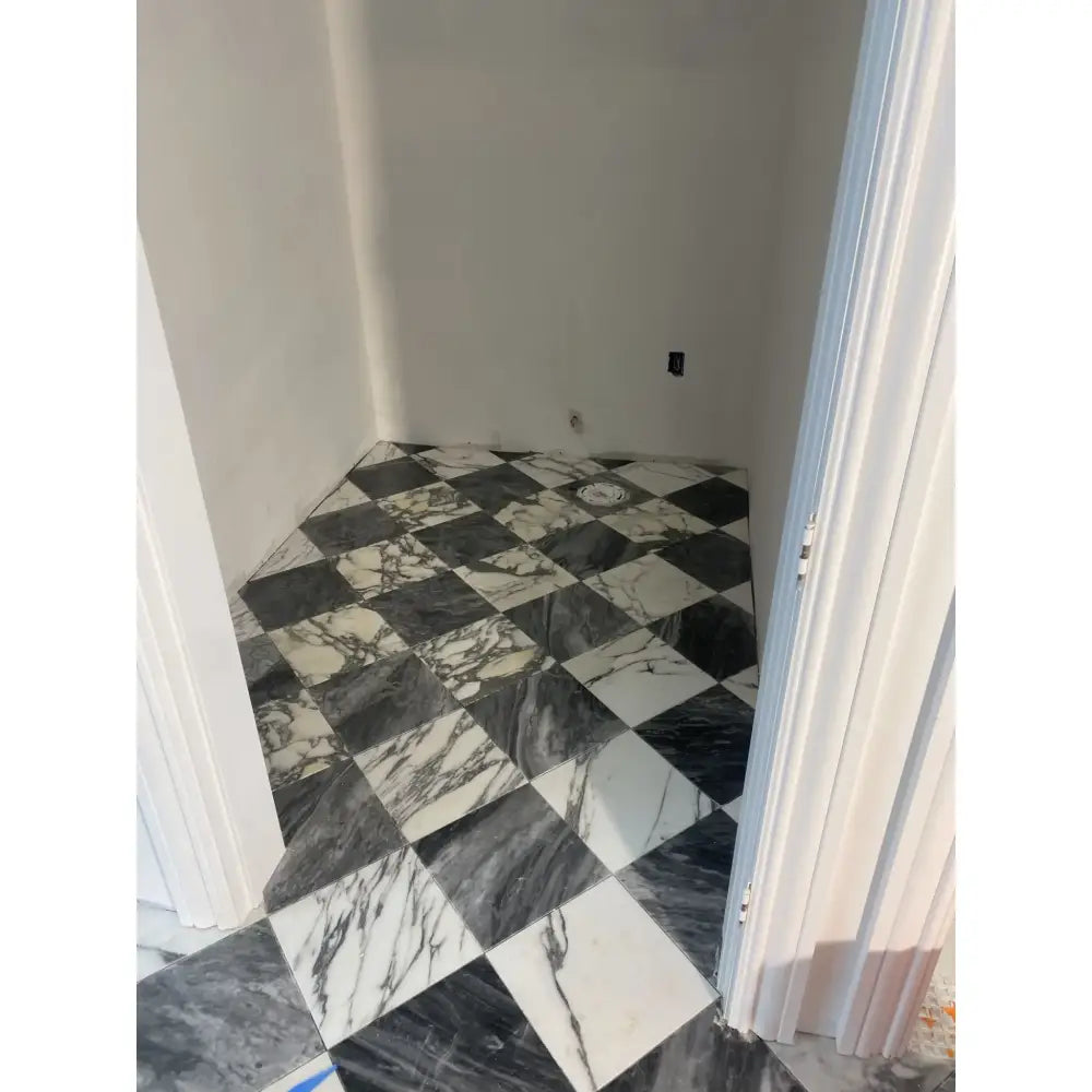 Black and white checkered marble floor from Checkerboard Bardiglio Prime and Rojo Alicante Set