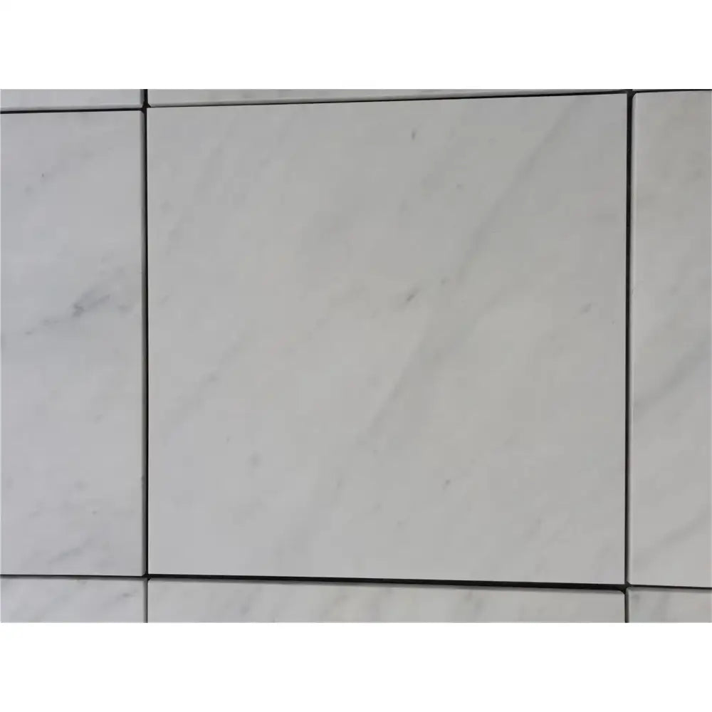 White marble tile pattern from Checkerboard Bardiglio Prime and Aurora White Marble Set