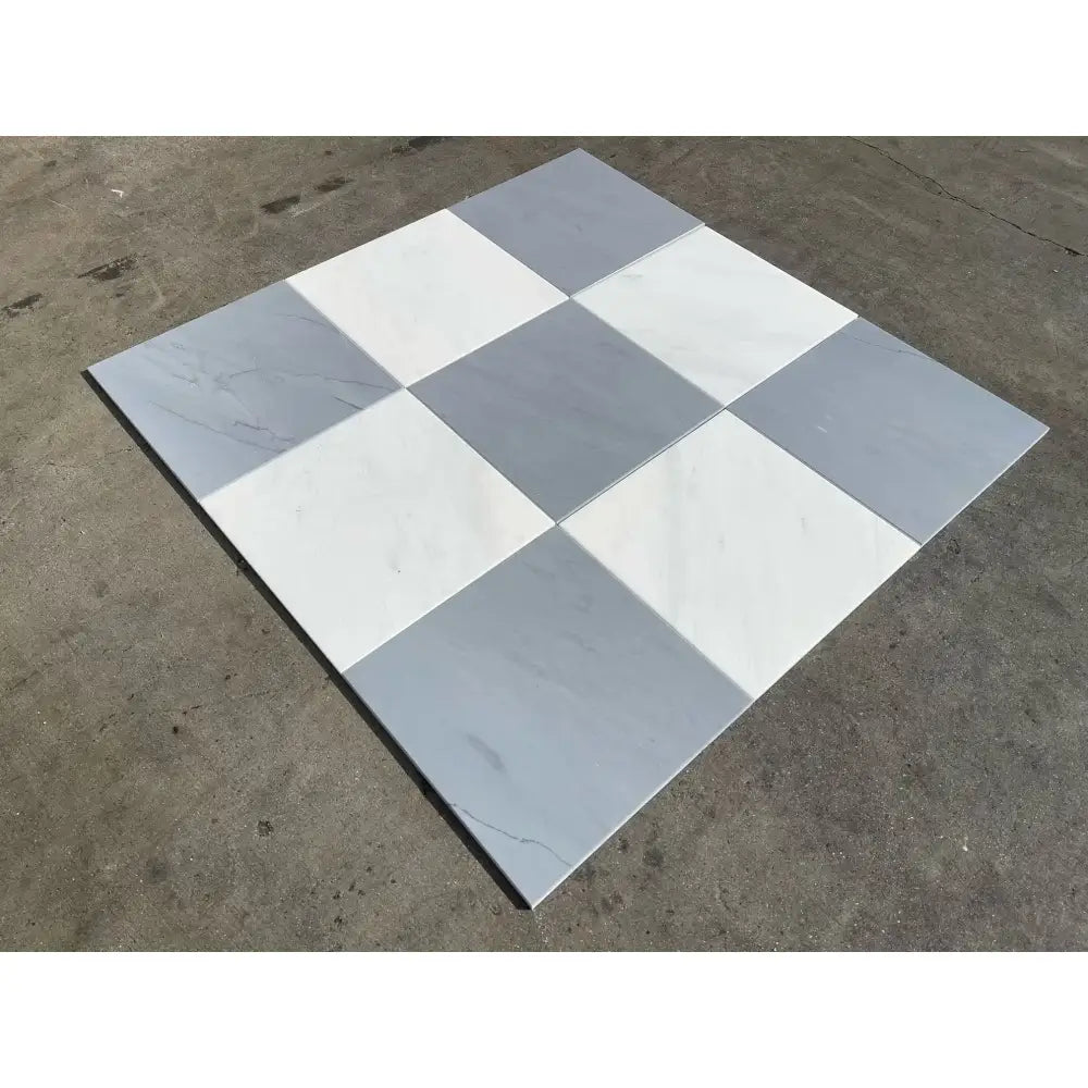 Checkerboard tile pattern from Bardiglio Prime Imperiale and Oriental White Aurora White Marble set