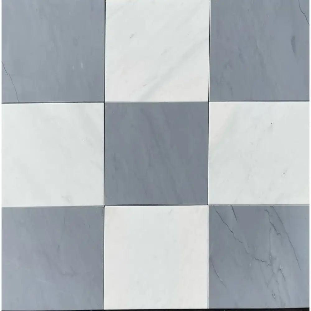 Checkerboard tile pattern in Bardiglio Prime Imperiale and Oriental White Aurora White Marble Set